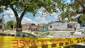 Fueron atacadas cuatro personas; el único sobreviviente fue un adolescente, que se recupera en un centro asistencial
